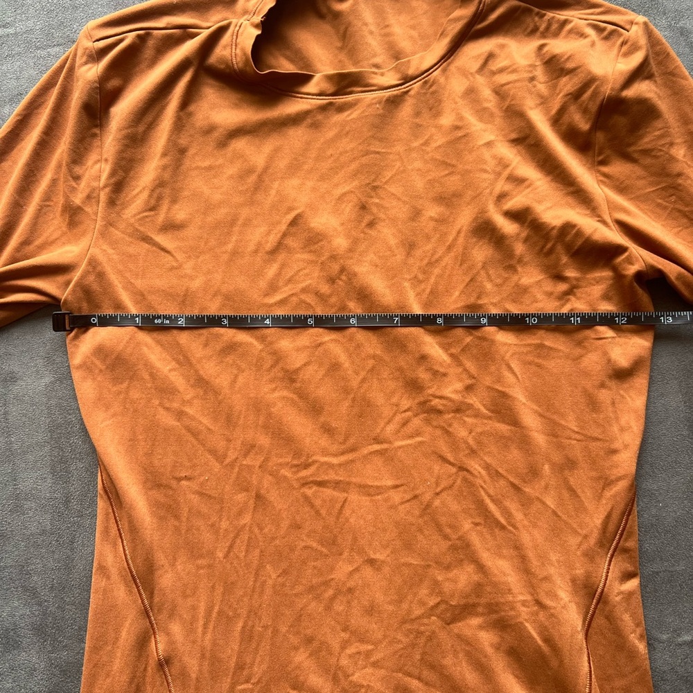 Lululemon Wundermost Long Sleeve Size XS - Picture 4 of 4
